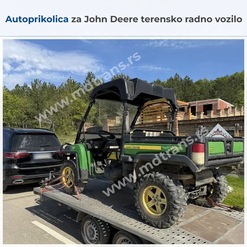 Autoprikolica za prevoz John Deere terenskog radnog vozila